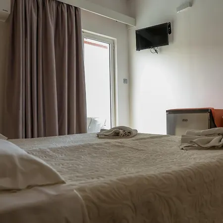 Marie Hotel 2*
