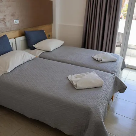 Marie Hotel