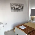 Marie Ξενοδοχείο 2*
